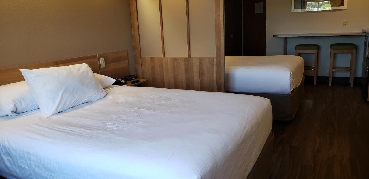York Microtel Inn & Suites By Wyndham מראה חיצוני תמונה